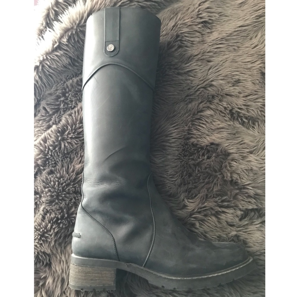 Riding boots